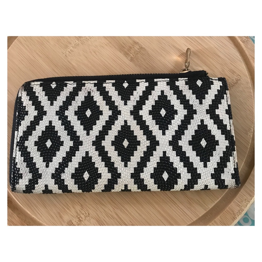 Black and white beaded wallet.